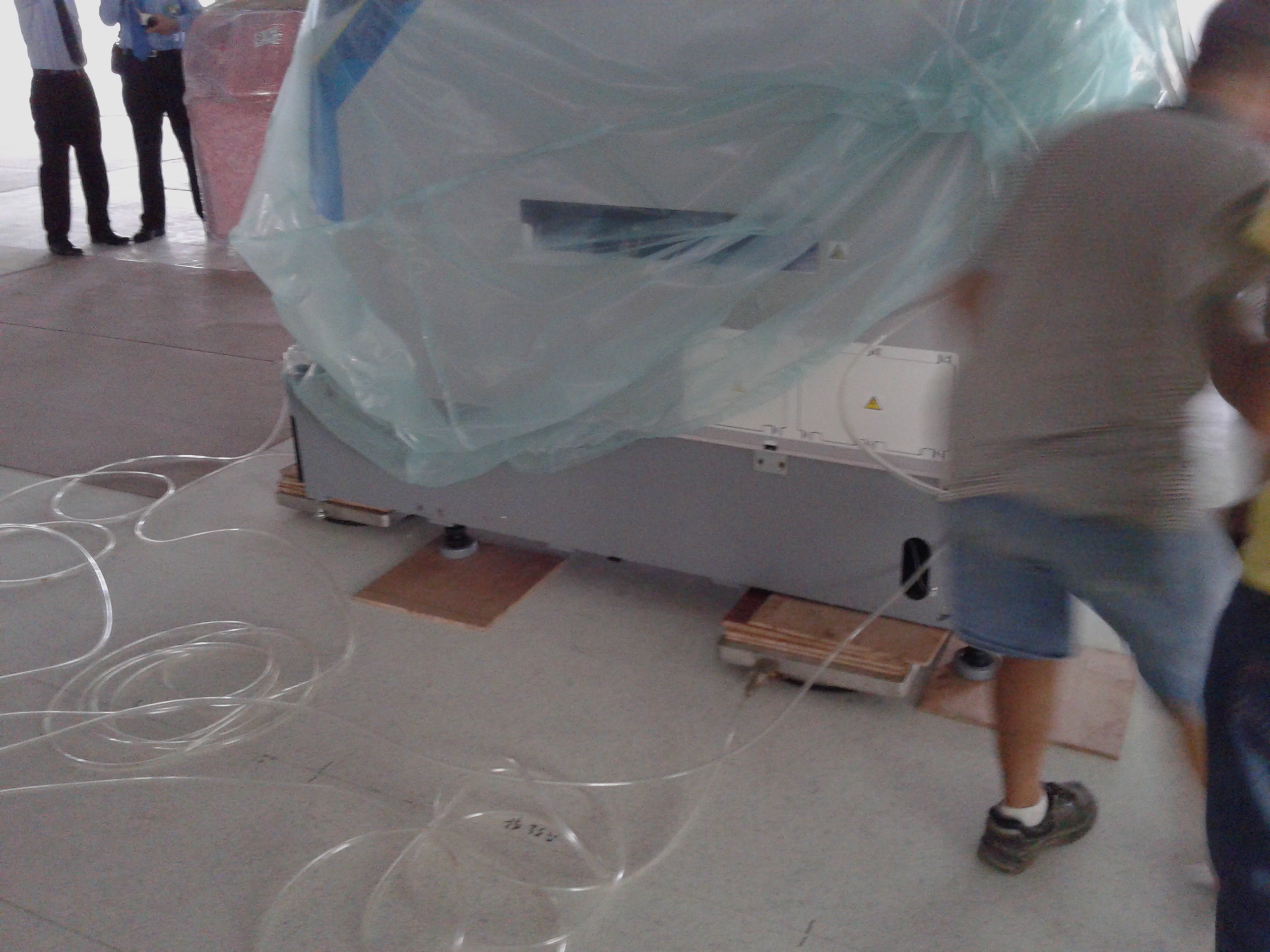 Machine Positioning with Air Pump in Epoxy Floor 1